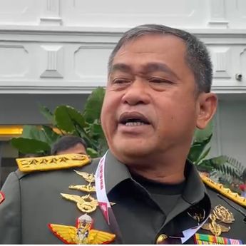 Prabowo Kumpulkan Petinggi TNI-Polri di Istana, Bahas Apa?