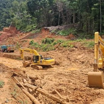 103 Kendaraan Terjebak Longsor di Ruas Jayapura-Wamena, 15 Sempat Tertimbun