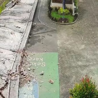 Tembok Sekolah SMPN 182 Kalibata Roboh, Polisi Dalami Dugaan Kelalaian