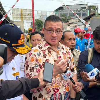 Anggota DPRD DKI Kenneth Geram Lihat Macet di Lokasi Proyek Flyover Latumenten