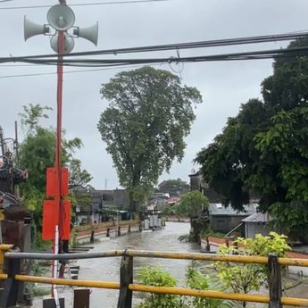 Banjir Rendam Seminyak dan Kuta hingga 50 Cm, Sirene Peringatan Berbunyi Sejak Dini Hari