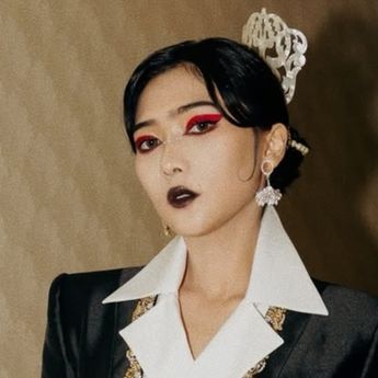 Isyana Sarasvati Dituding Ikut Aliran Satanic Gegara Simbol Mata Satu