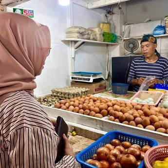 Harga Pangan Hari Ini: Minyak Goreng Curah Rp21 Ribu per Kg, Telur Ayam Rp31 Ribu per Kg