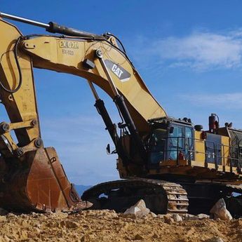 Merdeka Gold Kirim Perdana 44 Kg Dore ke Antam untuk Proses Pemurnian Menuju Tahap Komersial