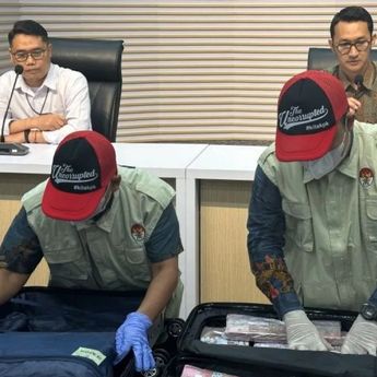 KPK Tahan Budiman Bayu Prasojo Pegawai Bea Cukai Terkait Kasus Suap Impor Barang KW