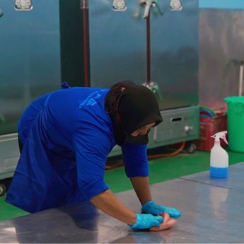 Harapan Seorang Janda dari Kartasura: Pak Prabowo, Dapur MBG Jangan Ditutup Ya