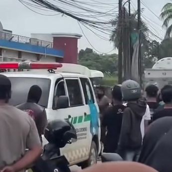 Motor Adu Banteng di Legok, 1 Tewas saat Tunggu Ambulans