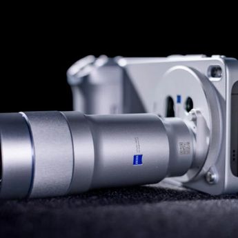 Vivo X300 Ultra Mejeng di MWC 2026, Bawa Telekonverter 400mm dengan Zoom Optik 17x dan Kamera 200MP Ganda