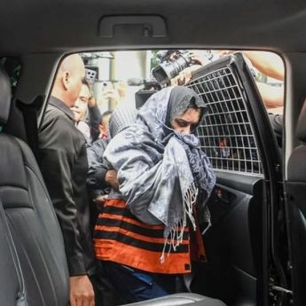 Fadia Arafiq Ngaku ke KPK Tak Tahu Aturan karena Mantan Pedangdut