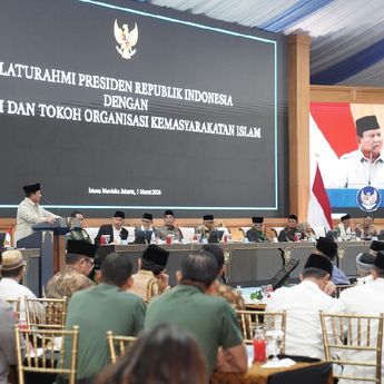 Doa Kiai Pesantren Buntet untuk Prabowo: Pak Presiden Tetap Tegar dan Kuat