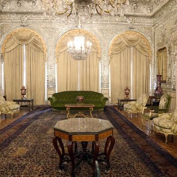 Serangan Udara Rusak Situs Warisan Dunia UNESCO di Teheran