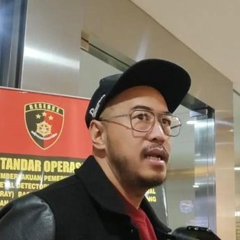 Pandji Pragiwaksono Jelaskan Sidang Adat Toraja Saat Diperiksa Bareskrim