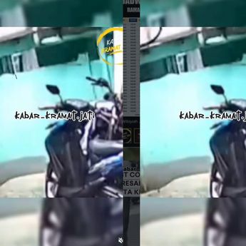 VIDEO: Tiba-tiba Longsor, 6 Rumah Hancur di Tebet