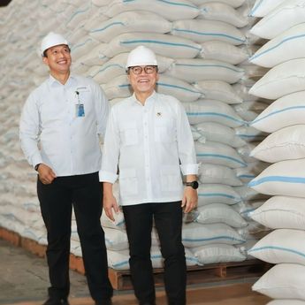 BULOG Pastikan Stok Beras dan Minyak Goreng RI Aman hingga Akhir 2026