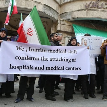 Trump Ancam Iran dengan Serangan Lebih Besar Jika Ganggu Pasokan Minyak Dunia