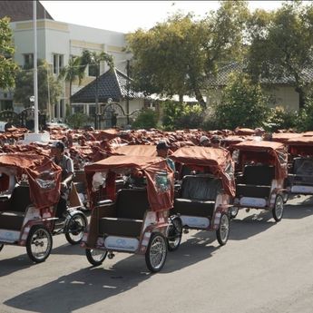 Berkat Becak Listrik Gratis dari Prabowo, Penarik Becak di Ngawi Tak Perlu Lelah Mengayuh Lagi