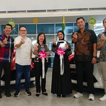 Astra Daihatsu Serahkan Hadiah Utama DAIFEST 2025 sebagai Apresiasi untuk Pelanggan Setia