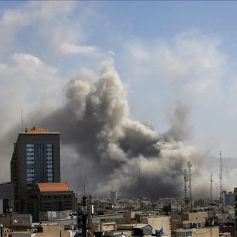 Cek Fakta: Hoaks! Video Puluhan Roket Hantam Kantor Netanyahu Diduga Konten AI