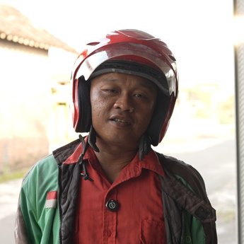 Pengemudi Ojol di Solo Rasakan Manfaat BHR Naik: Senang Banget, Terima Kasih Presiden Prabowo