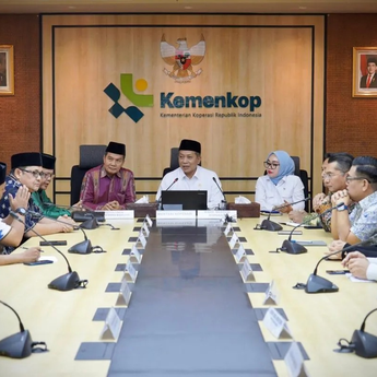 Kemenkop dan Al Jamiyatul Washliyah Sepakati Kerja Sama Pengembangan Koperasi Syariah