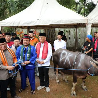 Pramono Hadiri Andilan Kebo di Pondok Rangon, Dukung Pelestarian Warisan Budaya Betawi