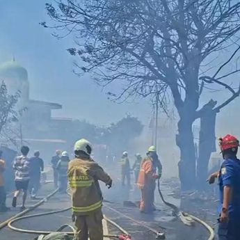 Kebakaran Hebat di Tegal Alur Jakarta Barat, Total 19 Bangunan Hangus