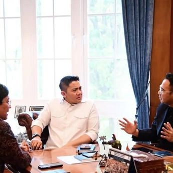 Seskab Teddy Dorong Bahasa Indonesia Mendunia Lewat Film dan Musik