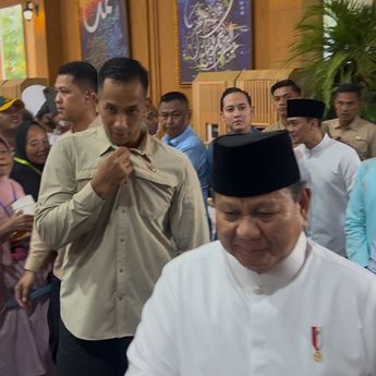 Hangat dan Akrab, Momen Prabowo Sapa Langsung Warga Saat Open House Lebaran di Istana