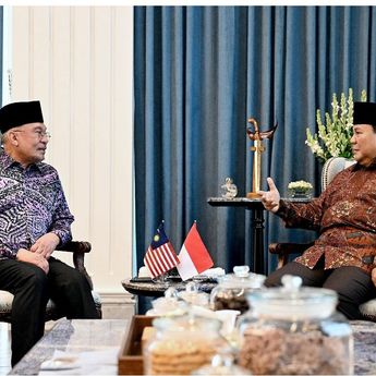 Seskab Teddy: Hangatnya Silaturahmi Lebaran hingga Bahasan Geopolitik Warnai Pertemuan Prabowo dan PM Anwar