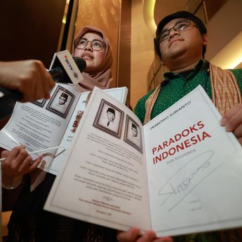 Diaspora di Jepang Deg-degan Dapat Tanda Tangan Prabowo: Di Luar Ekspektasi Saya