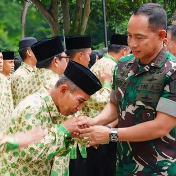 Wujud Penghargaan Pengabdian, Panglima TNI Berangkatkan Umroh Ratusan Prajurit dan ASN TNI