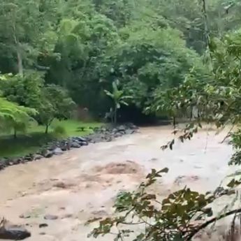 Dua Mahasiswi Unila Dilaporkan Tenggelam di Sungai Wira Garden