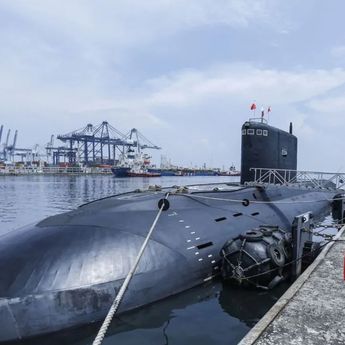 Sejumlah Kapal Perang Rusia Bersandar di Tanjung Priok, Ada Apa? 