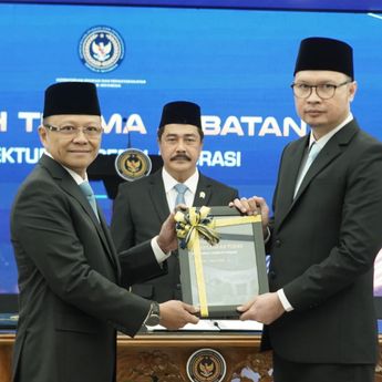 Menteri Imipas Lantik Dirjen Imigrasi dan Staf Ahli, Tekankan Profesionalisme dan Integritas