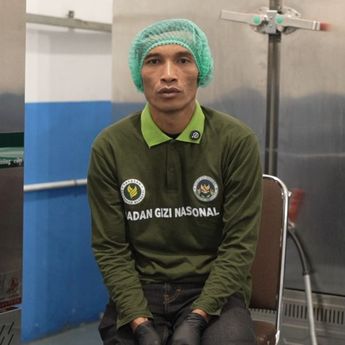 Difabel akibat Kecelakaan, Susanto Masih Bisa Diterima sebagai Koki di Dapur MBG Karanganyar