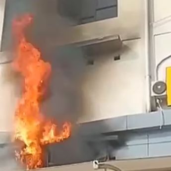 Gedung Polres Jakbar Kebakaran Hebat