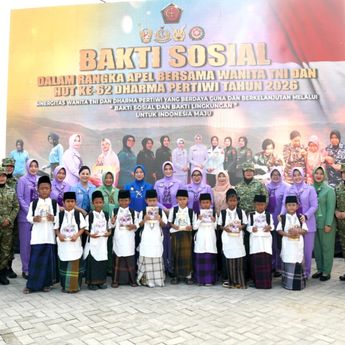 Ketua Umum Dharma Pertiwi Pimpin Kegiatan Bakti Sosial di Bekasi