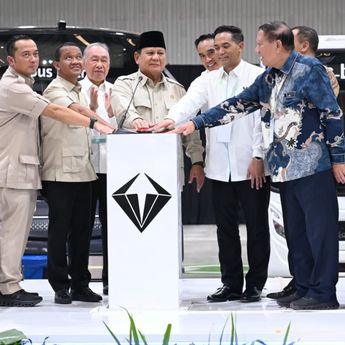 Prabowo Subianto Resmikan Pabrik Perakitan Kendaraan Komersial Listrik, Tonggak Baru Industrialisasi Hijau Nasional