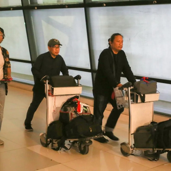 Kemlu RI: Ratusan WNI Tertahan di Timur Tengah, Proses Pemulangan Terus Berjalan