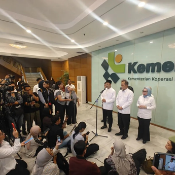 18 Juta Penerima Bansos Disiapkan Jadi Tenaga Kerja Koperasi Merah Putih