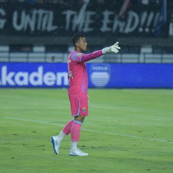 Teja Paku Alam Dekati Rekor Clean Sheet, Fokus Bawa Persib Bandung Juara