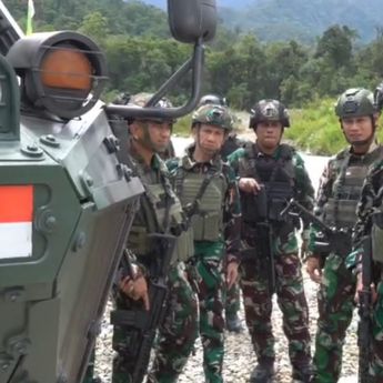 TNI Perkuat Pengamanan di PT Freeport Pasca Serangan KKB, Panser Anoa Disiagakan