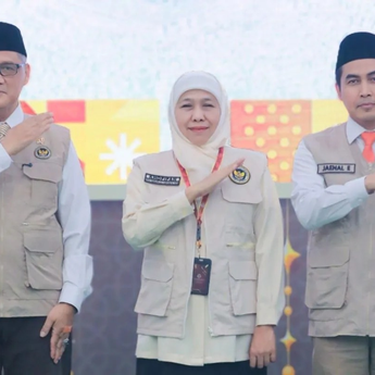 Khofifah Resmi Jadi Koordinator PPIH Embarkasi Surabaya untuk Haji 2026