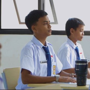 Dulunya Terpaksa Kerja di Bengkel, Remaja Ini Kini Sekolah Gratis di Sekolah Rakyat dari Pemerintah