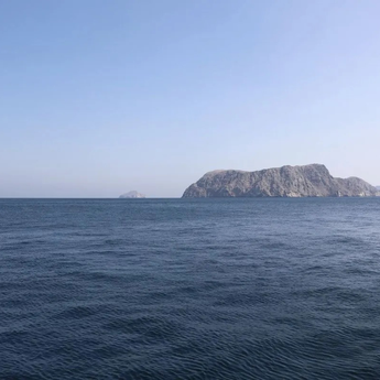 Ketegangan Selat Hormuz Picu Lonjakan Harga Minyak Dunia