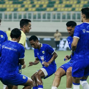 Umuh Muchtar: Minta Pemain Persib Bandung Fokus Lawan Arema FC