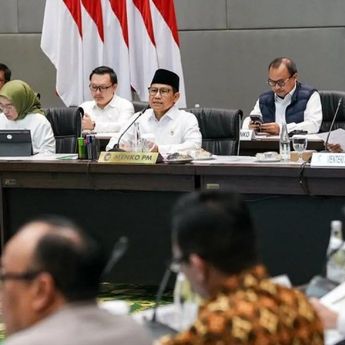 Menko PM Ungkap Angka Kemiskinan Ekstrem Turun Jadi 0,78 Persen