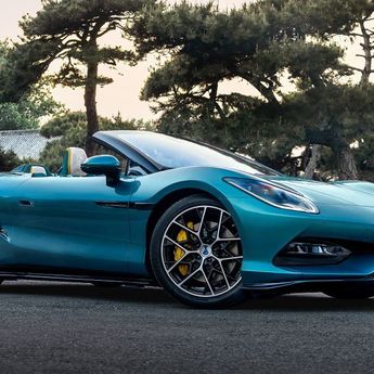 DENZA Z Debut di Beijing Auto Show 2026: Supercar Listrik 1.000 HP dengan Akselerasi Kurang dari 2 Detik