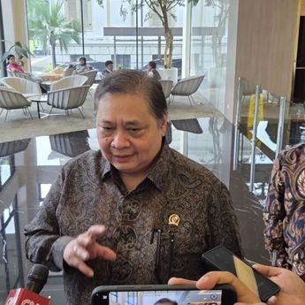 Pemerintah Siapkan Rp4 Triliun Perbaiki 1.800 Perlintasan KA