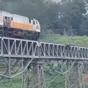 Pria Tewas Tertabrak Kereta di Jembatan Buatan Belanda di Bandung Barat